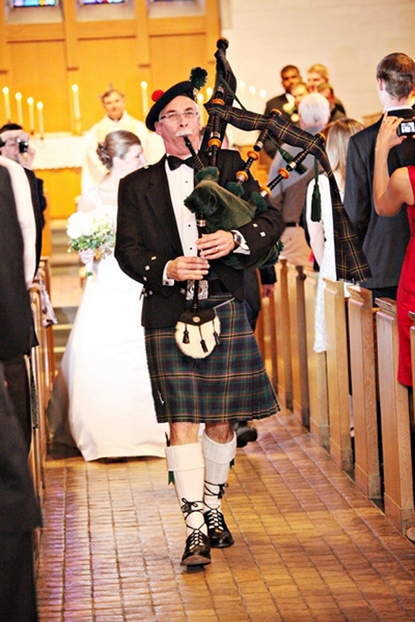 Wedding lead-out